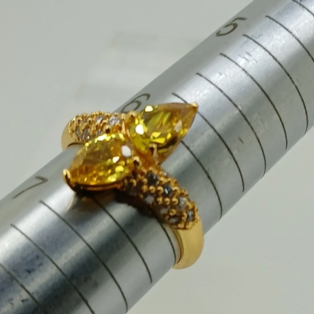 Vintage Gold Tone Yellow Pear Cut Bypass Cocktail Ring Size 6.25 Butterfly Style